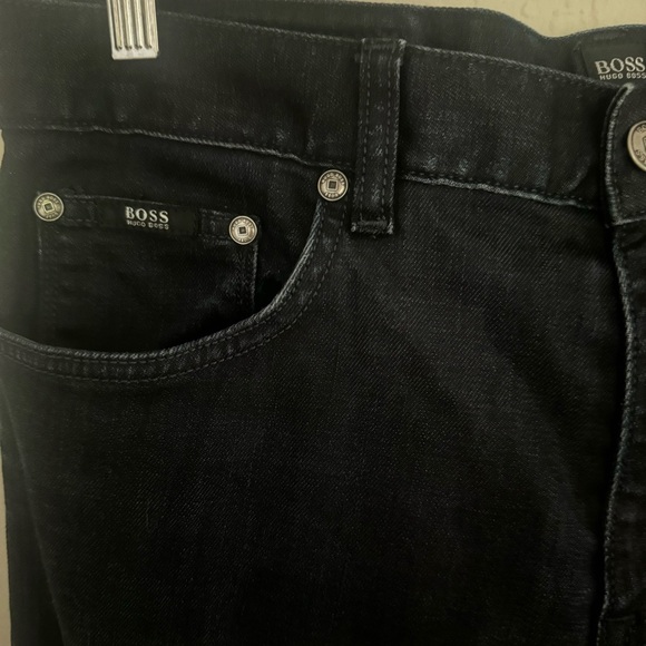 BOSS HUGO BOSS Regular Fit Straight Leg Dark Wash Stretch Jeans Maine 1 32x32 - Picture 11 of 15